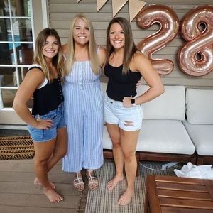 Meet your Posher, Olivia